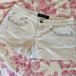 🏝️Big $5 Sale!🏝️ Earl Blue Jeans Blingy White Denim Shorts